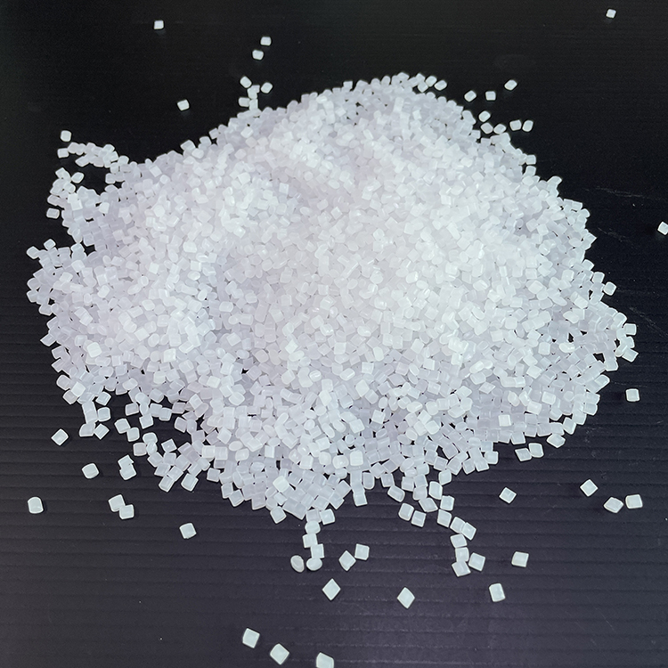 ������ɫĸ3